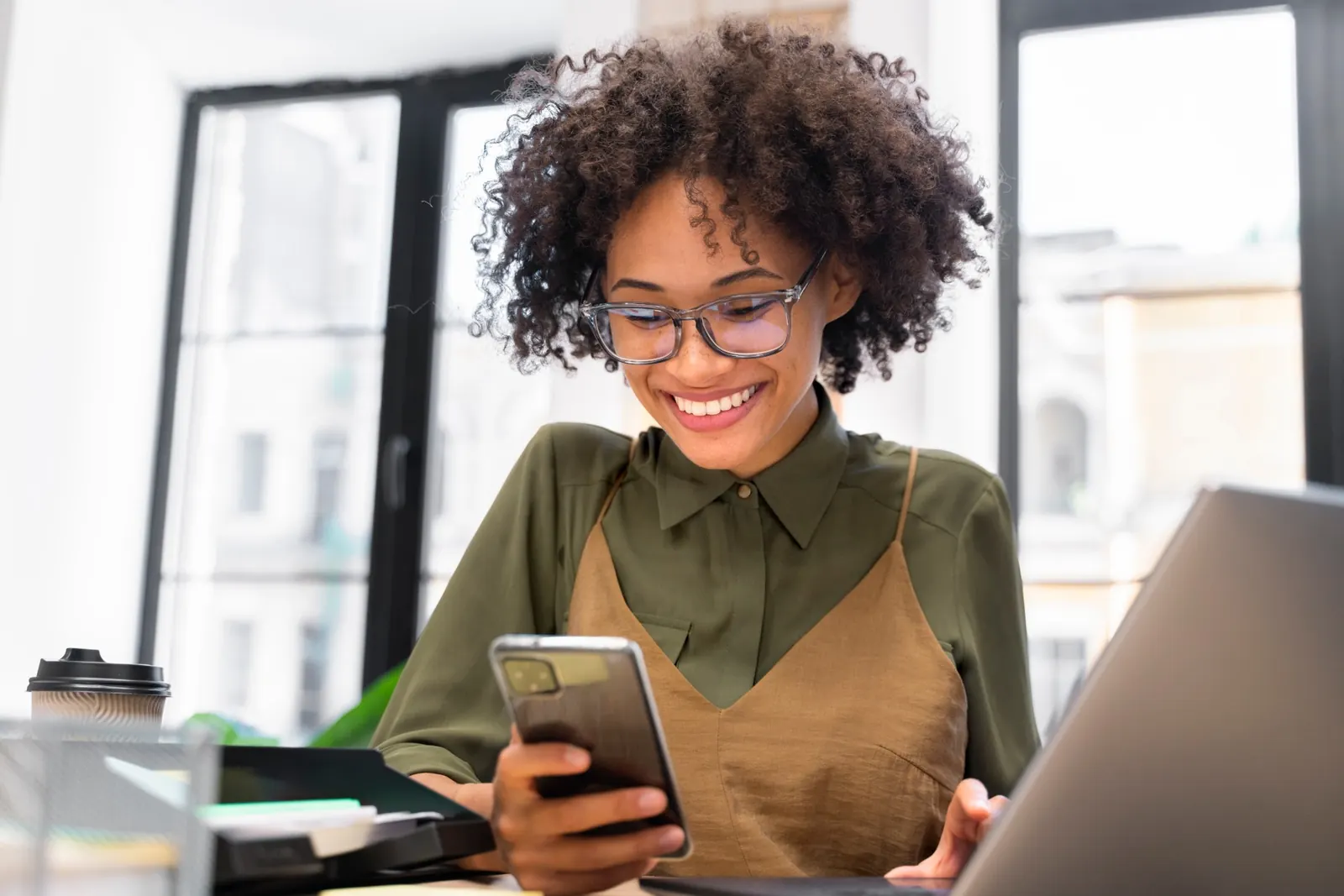 Ondernemer volgt een online marketing training